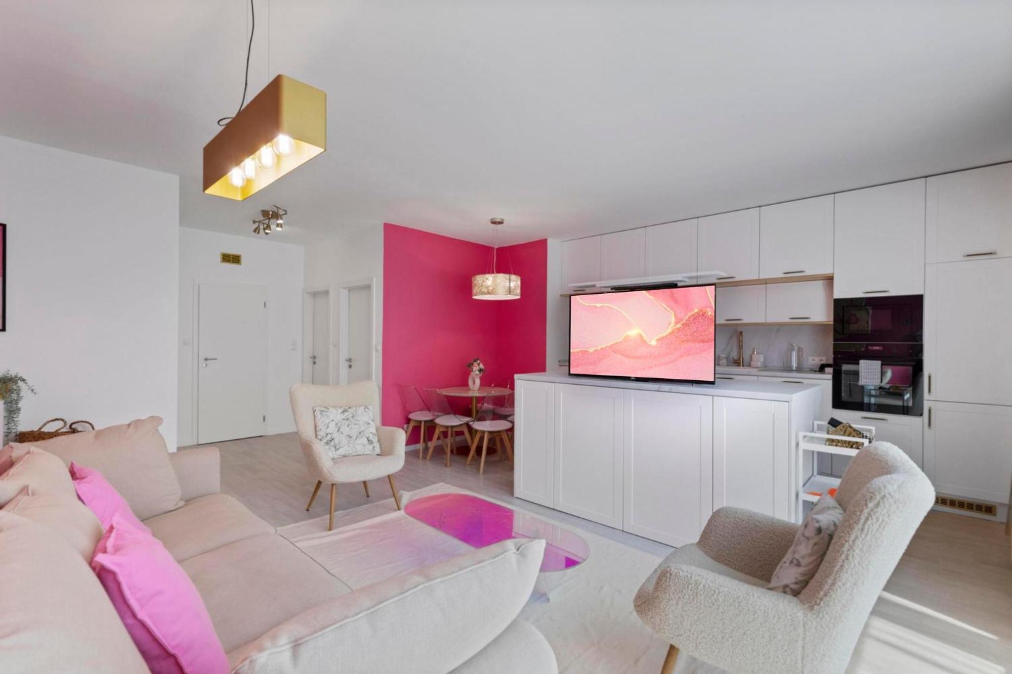 Lam Pink - Jacuzzi - Ac - Ps4 Apartment Bratislava Exterior foto